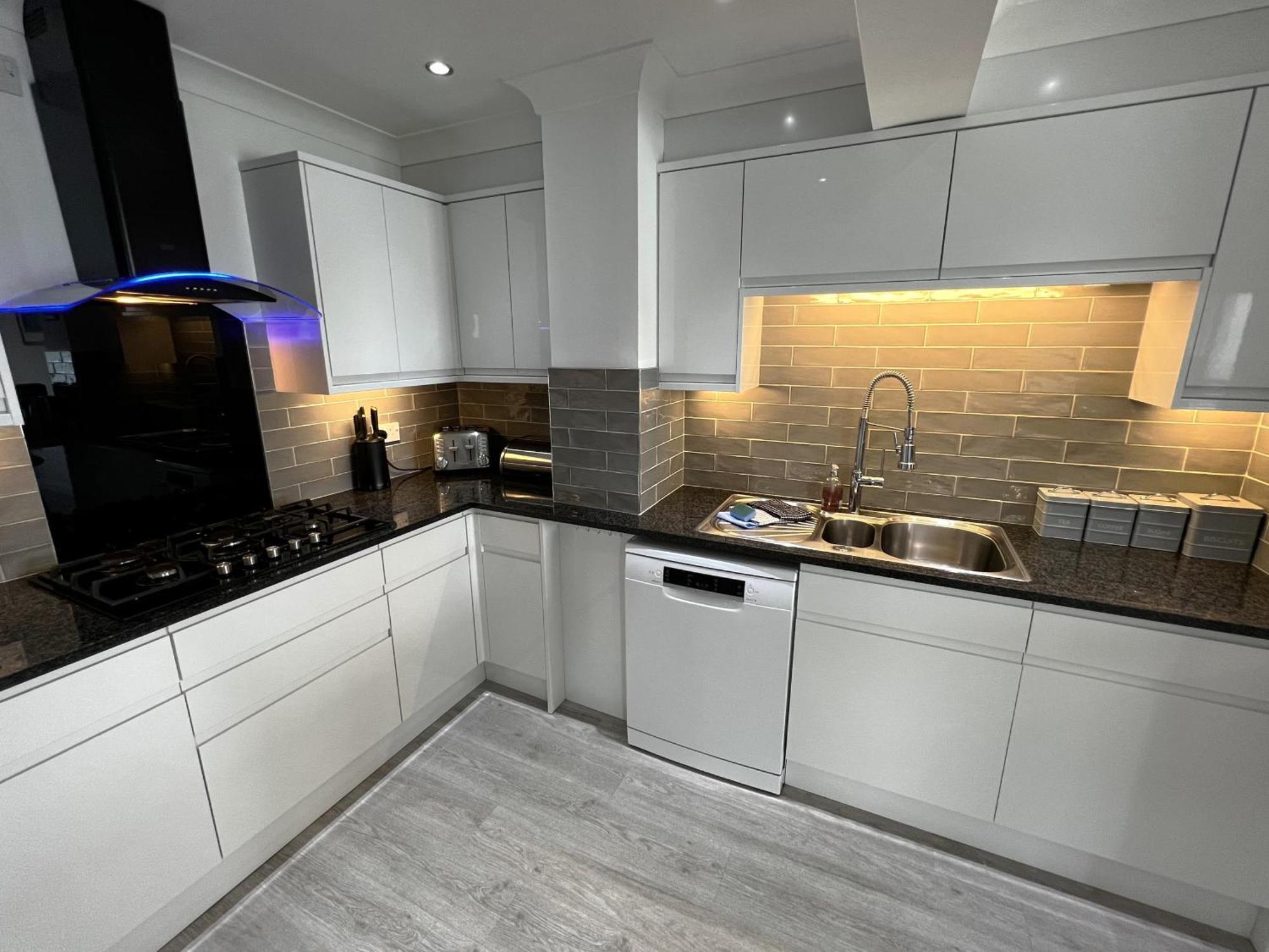 Belle Vue Apartment Sandown Exterior photo